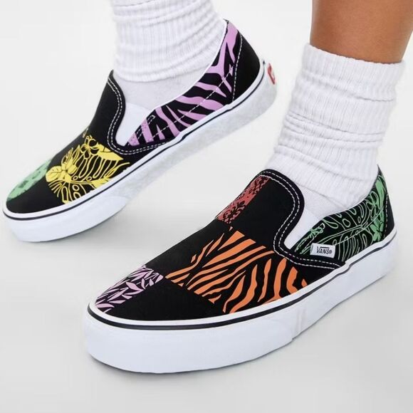 Vans X Crayola Sneaker Collection - Picture 5 of 12